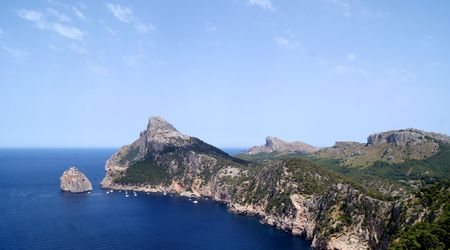 Widok z Mirador del Colomer na Półwysep Formentor – Hiszpania