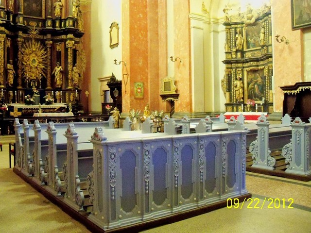Wnetrze kosciola w Krosnie k  Ornety 