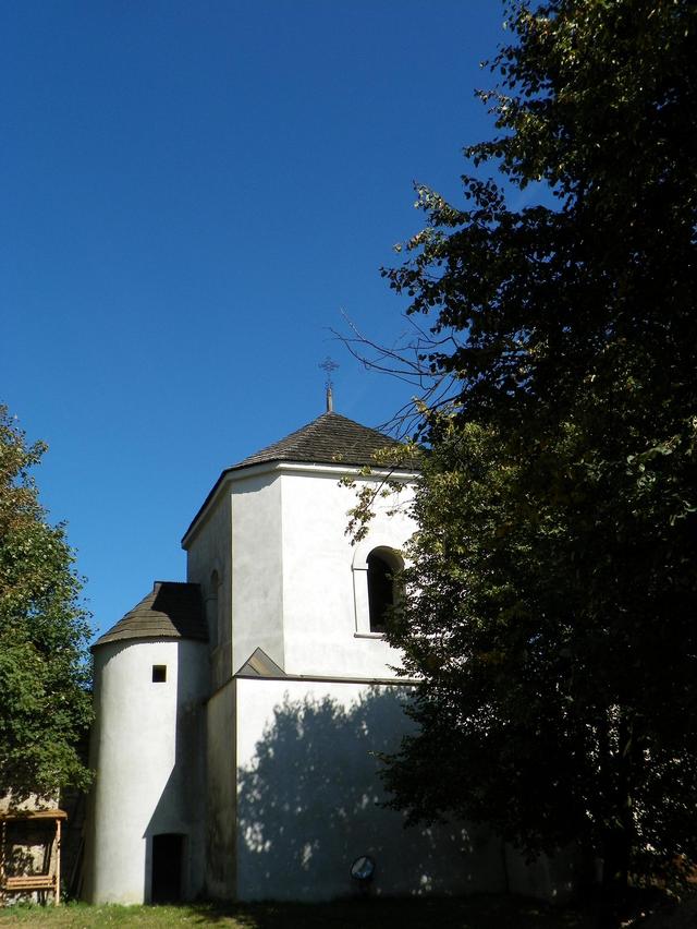 Szydłów, fragment murów