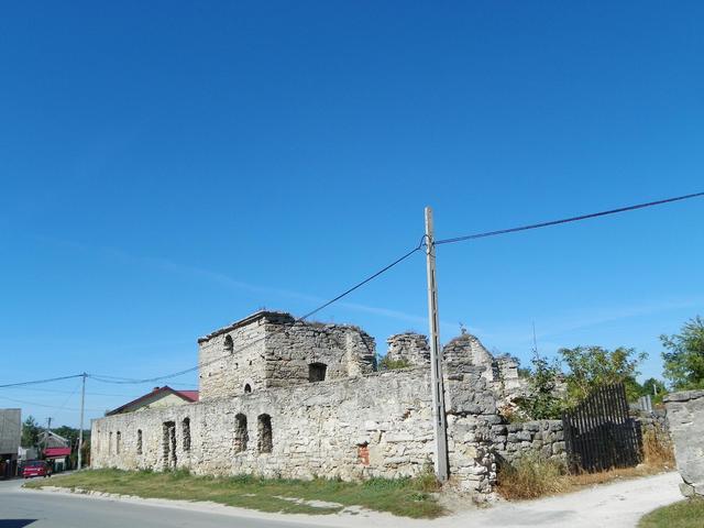 Szydłów, ruiny dawnego szpitala