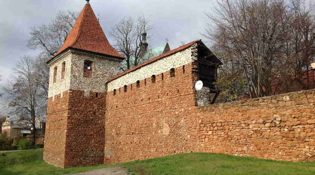 mury miejskie i wpółczesność – Olkusz, Polska