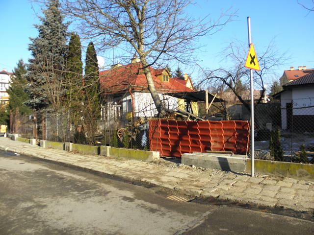 Pc300011