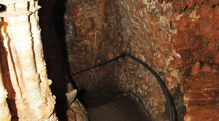 Jaskinia Emine Bair Chosar – Ałuszta, Ukraina