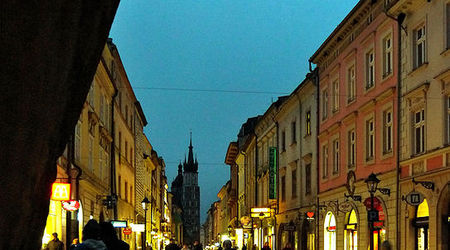 Ulica Floriańska spod Bramy Floriańskiej. – Kraków, Polska