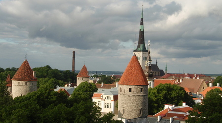 Tallińskie baszty i kościoły – Tallin, Estonia