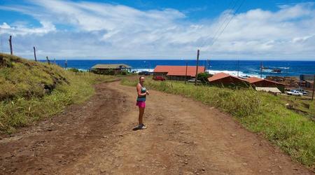 NO asfalt – Hanga Roa, Chile