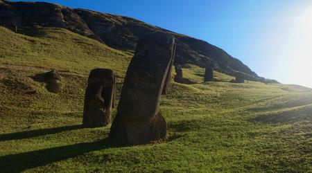 Rano Raraku – Wyspa Wielkanocna, Chile