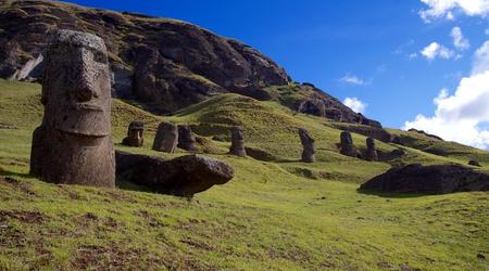 Rano Raraku – Wyspa Wielkanocna, Chile