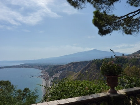 Sycylia 2011 Taormina6 widok na Etnę