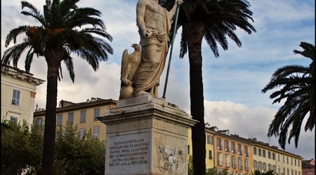 Bastia, Plac St-Nicolas, posąg Napoleona – Francja