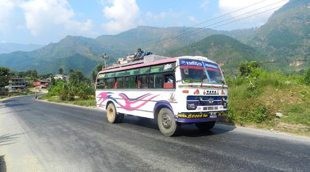 Autobus kursowy – Pokhara, Nepal
