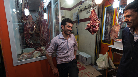 Ostatni spacer po bazarze – Hamadān, Iran