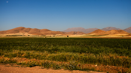 W drodze – Hamadān, Iran