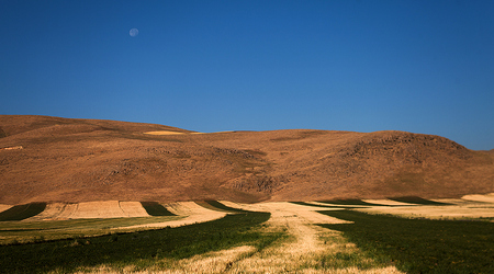 W drodze – Hamadān, Iran