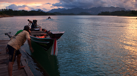 Jezioro Ratchaprapha – Surat Thani, Tajlandia