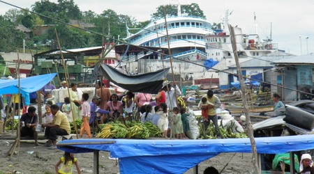 Port w Tabatindze – Leticia, Kolumbia