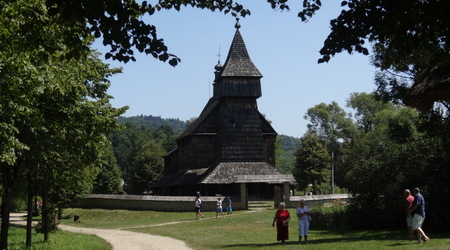 23168266 - Sanok skansen w Sanoku – Polska