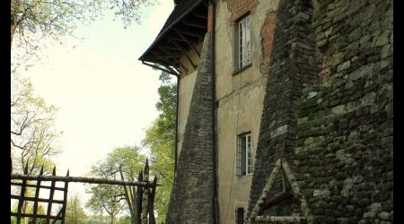 Pałac w Kurozwękach – Kurozwęki, Polska