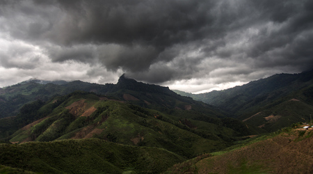 Wysoko w górach – Luang Prabang, Laos