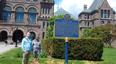 Info i parlament – Toronto, Kanada