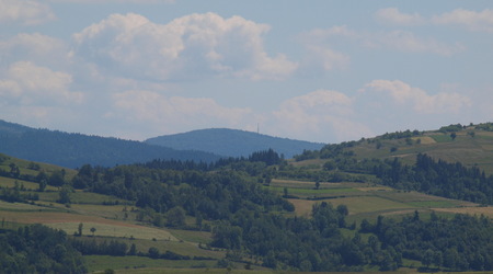 W oddali Turbacz – Schronisko na luboniu wielkim, Polska