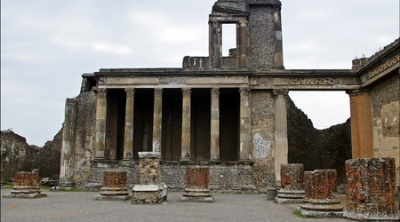 Pompeje, Bazylika widok na trybunał – Włochy