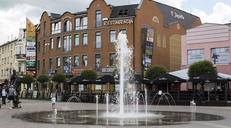 fontanna na starówce – Malbork, Polska