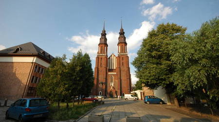 Katedra pw. Podwyższenia Krzyża Pańskiego – Opole, Polska