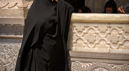 W mauzoluem Fatimy w Qom – Iran