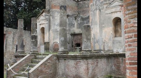 25734038 - Pompeje Pochmurne przedpołudnie w Pompejach – Włochy
