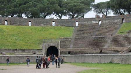 25734045 - Pompeje Pochmurne przedpołudnie w Pompejach – Włochy
