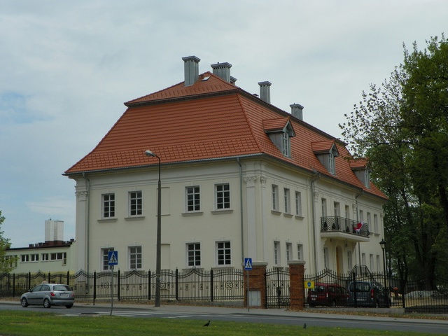 Tychy, Dawny pałacyk myśliwski ......
