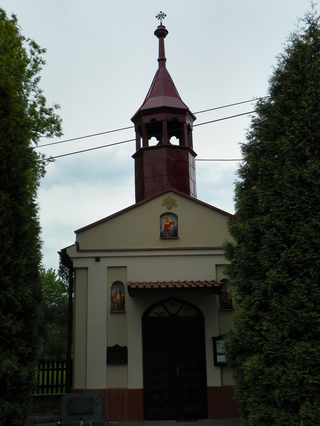 Zbytków, kaplica z 1870 roku.......