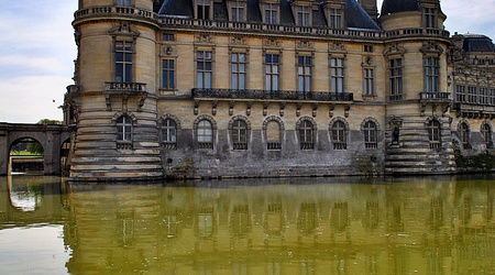 Francja. – Chantilly