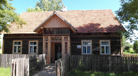 Muzeum Wsi Kieleckiej Tokarnia – Polska