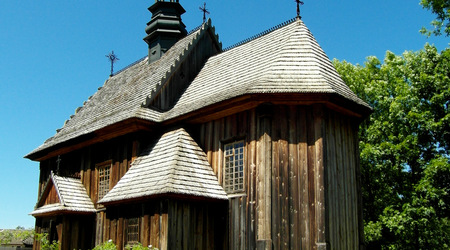 Muzeum Wsi Kieleckiej Tokarnia – Polska