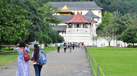 Kandy Sri Dalada (Świątynia Zęba) – Anuradhapura, Sri Lanka