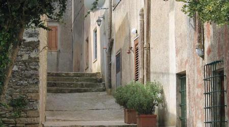 25750911 - Erice Erice Sycylia w kwietniu 2016 – Włochy