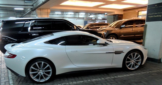 Dubaj - auta