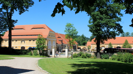 Folwark Łomnica – Jelenia Góra, Polska