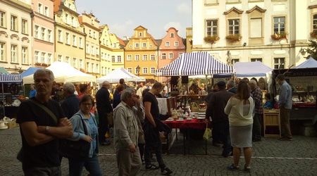 Wrześniowy coroczny jarmark staroci – Polska
