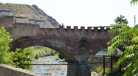 ...kładka nad rzeką.. – Goris, Armenia