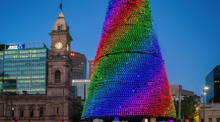 Choinka na Victoria Square w Adelaide – Australia