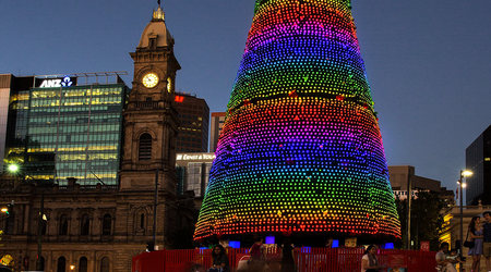 Choinka na Victoria Square w Adelaide – Australia