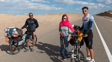 Irańscy rowerzysci – Zābol, Iran