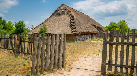 Stodoła – Maurzyce, Polska